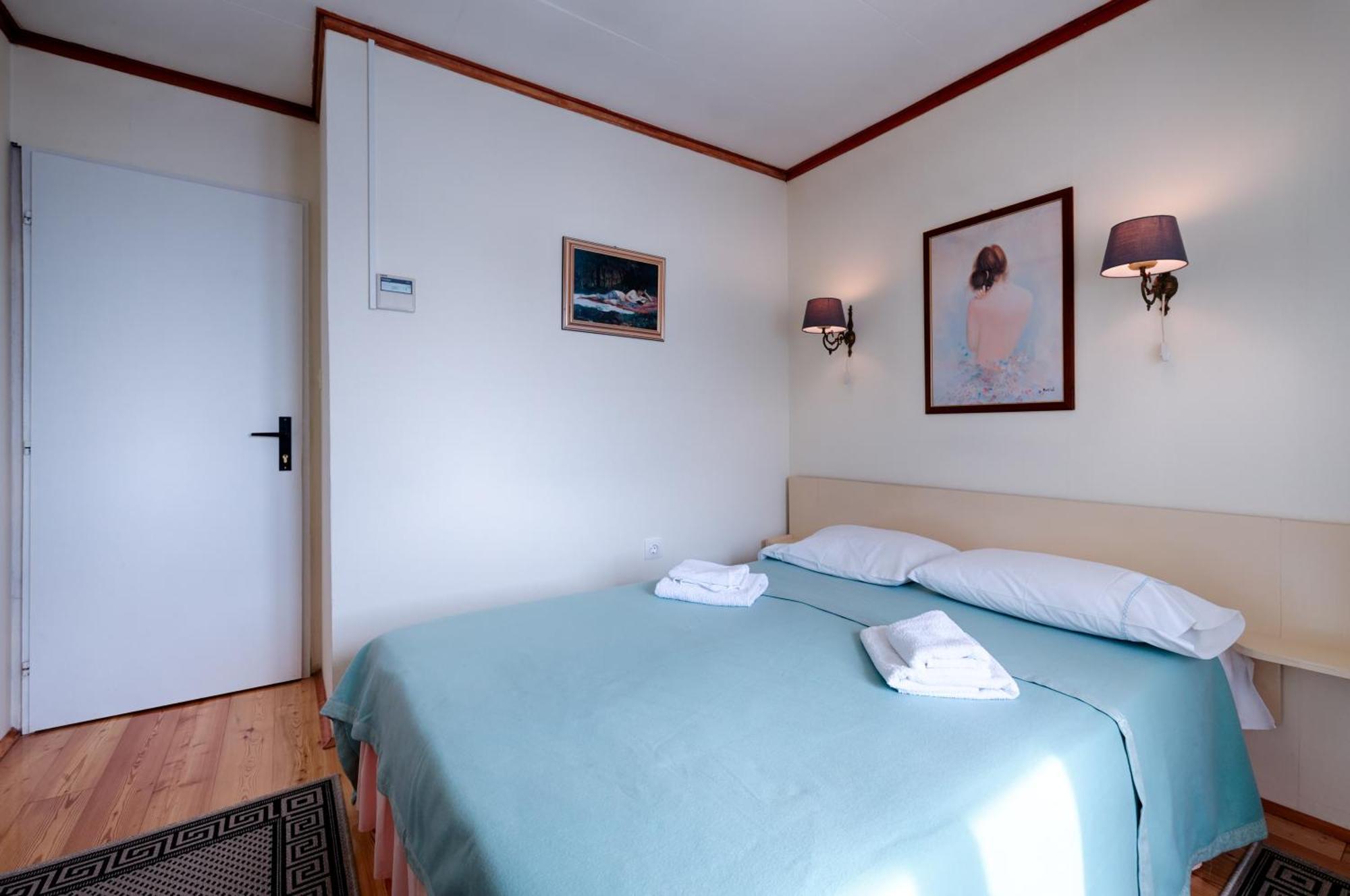 Mira Sea Front Guesthouse Komiža Kamer foto