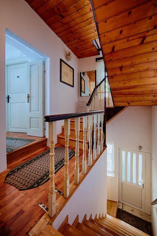 Mira Sea Front Guesthouse Komiža Buitenkant foto